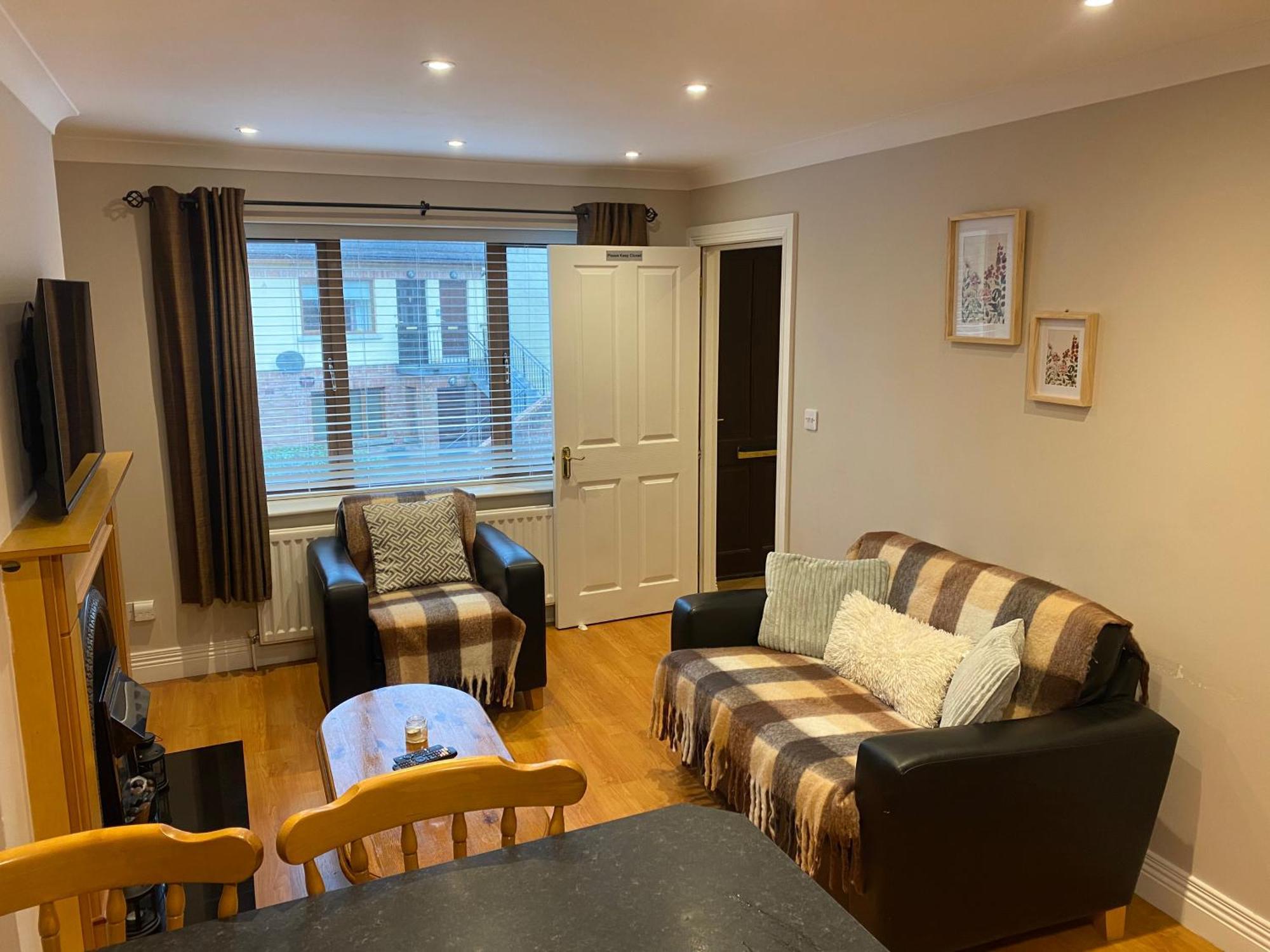 2 Bed Cosy Apartment In Heart Of Mullingar. 外观 照片